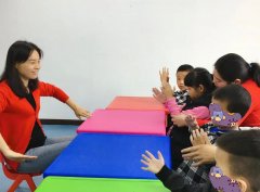 一个自闭症儿童能看到的希望 全球首座“负氧离子舱”在杭州试运行